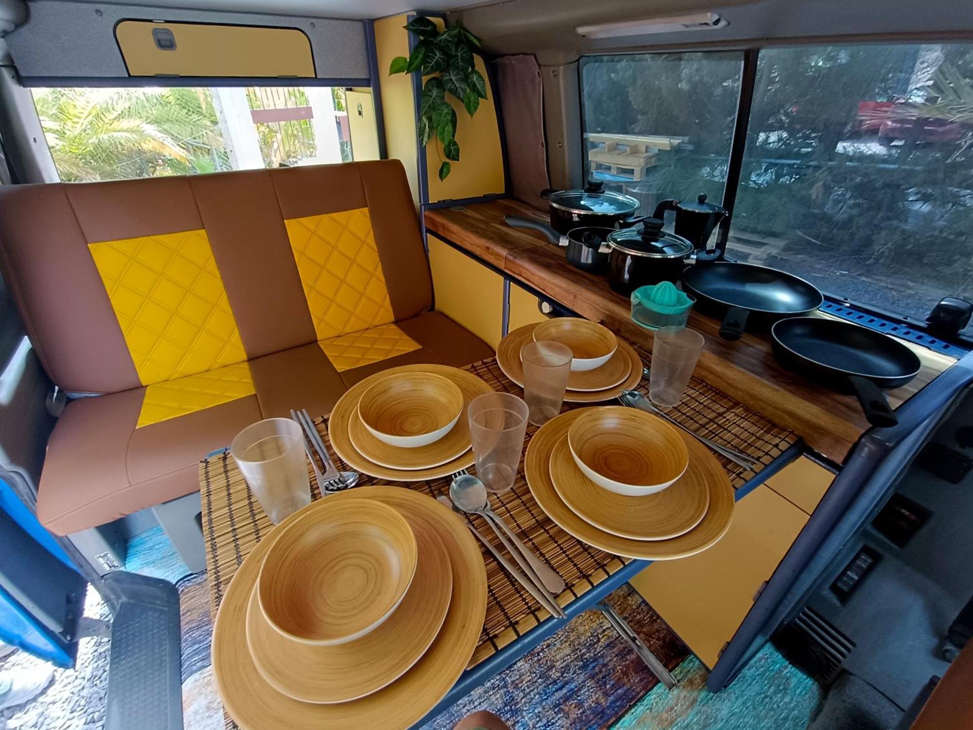 Furgoneta Camper La Gomera 2 San Sebastian De La Gomera Exterior photo